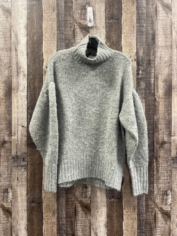 Sweater By Express In Grey, Size: S