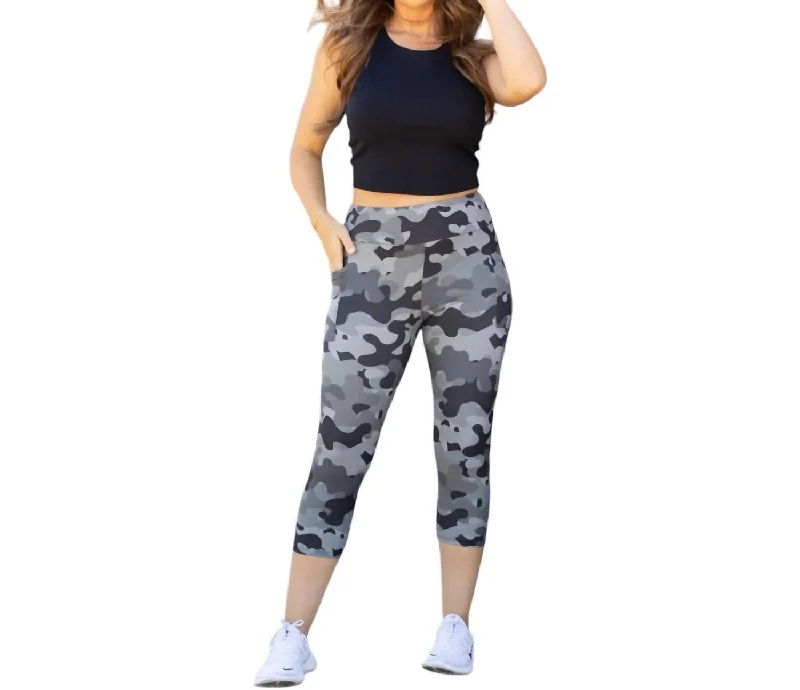 Women's Clothing For Casual Outings Ace Capri Leggings With Pockets In Camo