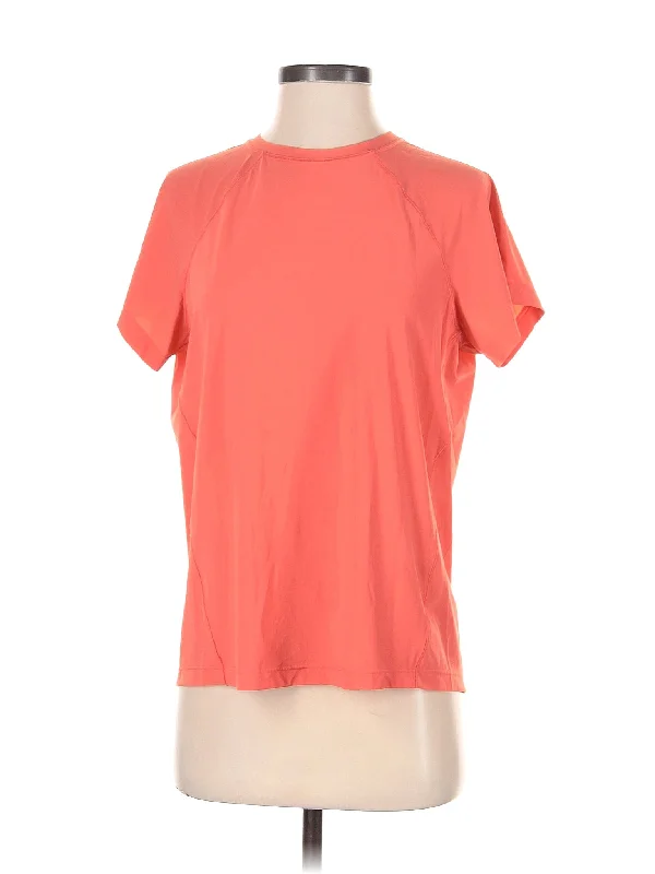 Women's High-Fashion Outfit Active T Shirt