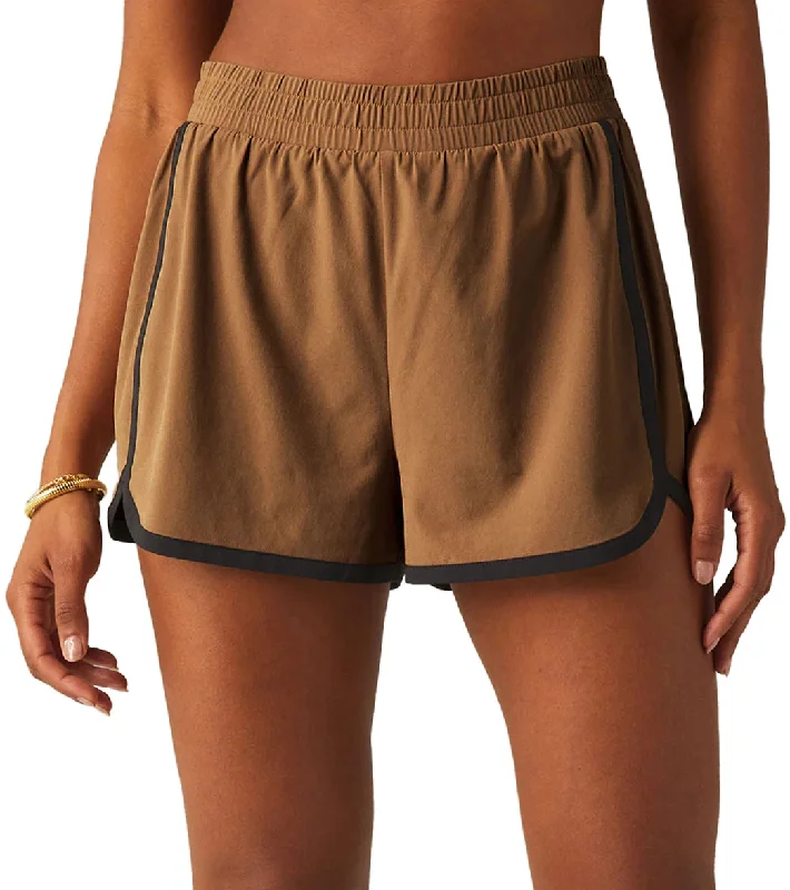 Women's Comfortable Garments Beyond Yoga Go Retro Short Deep Tan/ True Black