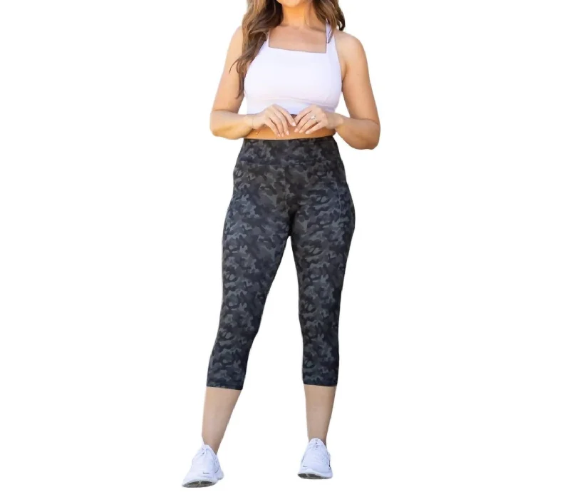 Women's Office Clothing Capri Leggings With Pockets In Army Camo