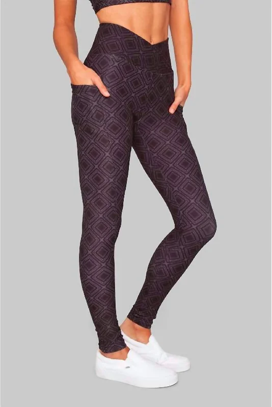 Women's Clothing And Garments Sets Summit Crossover Pocket Legging In Purple