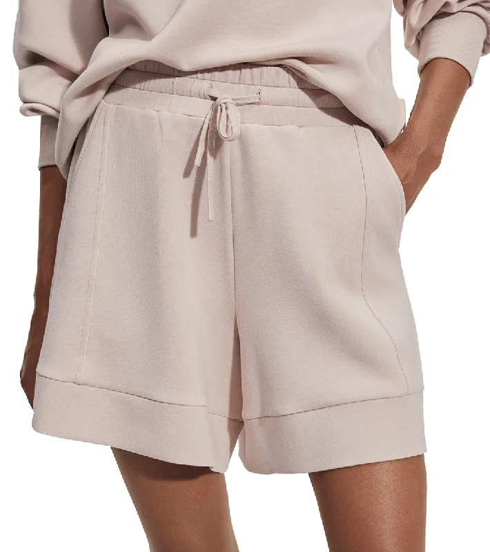 Tailored Clothing For Women Varley Alder Short Mushroom