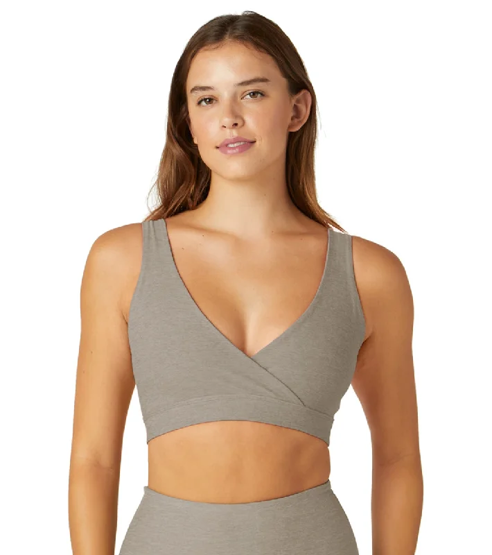 Women's Clothes Beyond Yoga Spacedye Crossover Bra Birch Heather