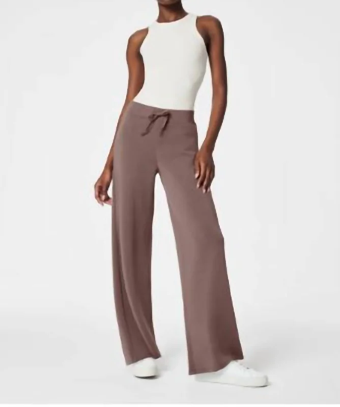 Stylish Women's Apparel Airessentials Wide Leg Pant In Smoke